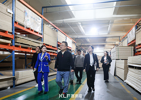 热烈欢迎市经信局领导一行莅临jinnianhui官网 - 金年会参观指导！